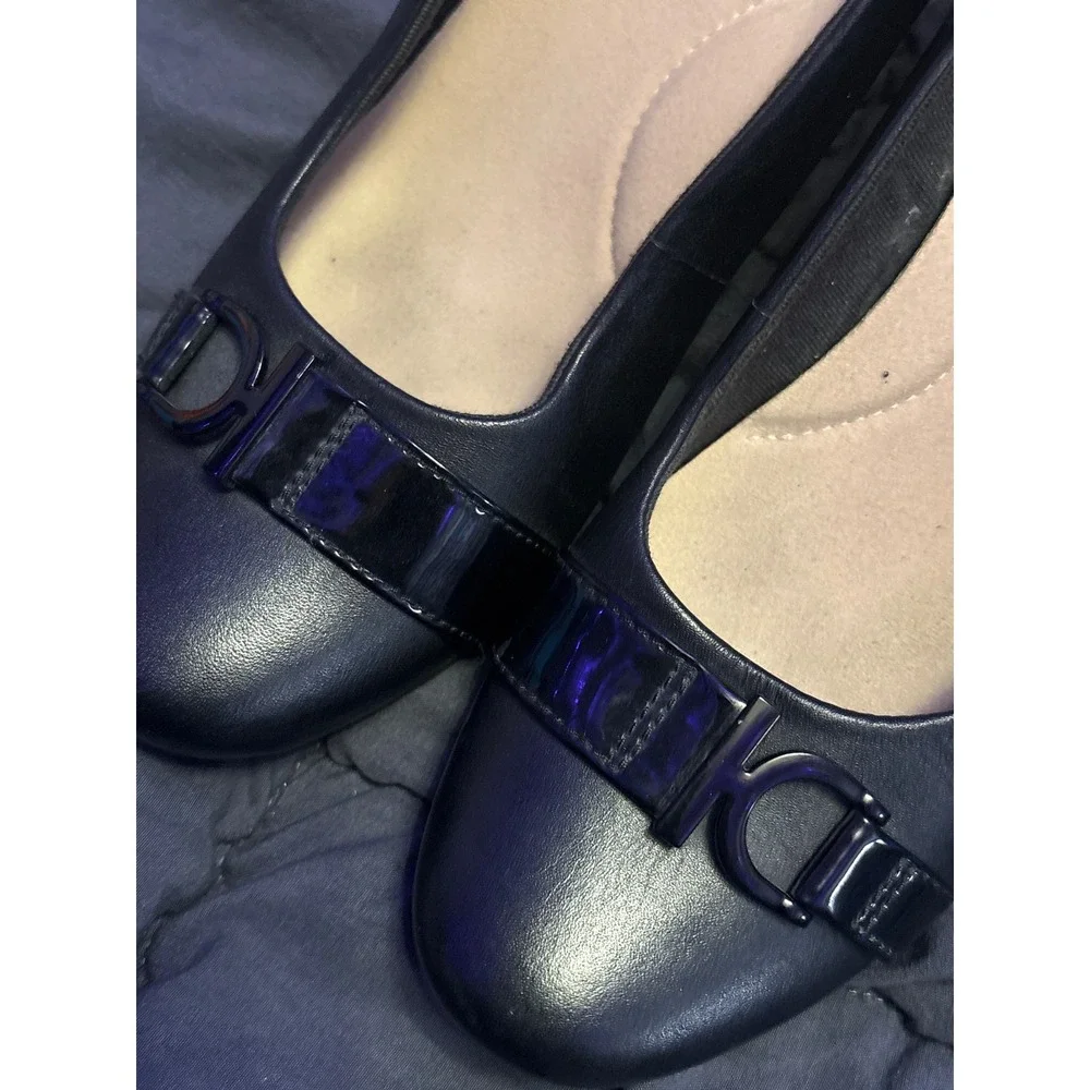 Clarks Collection Women's Black Leather Wedge Pumps Buckle Detail Size 7
